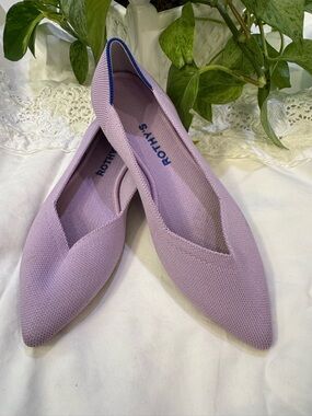 Rothy's Lilac Pointed Knit Flats with Blue Trim